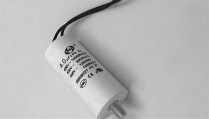 如何選擇到質(zhì)量好的面包機電容器？