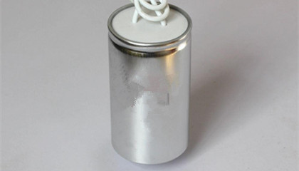 如何選擇交流電機(jī)電容器生產(chǎn)廠家？