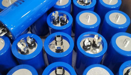 電機電容器10uf的容量大嗎？